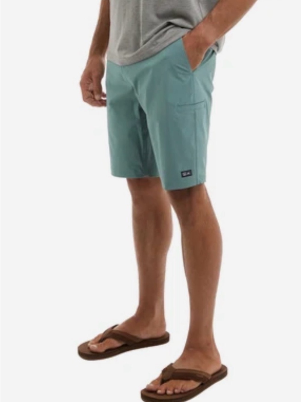 Pelagic Mako 8” Hybrid Shorts Men’s Size 40
